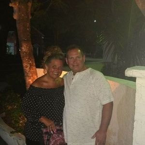 Meet your Posher, Chuck